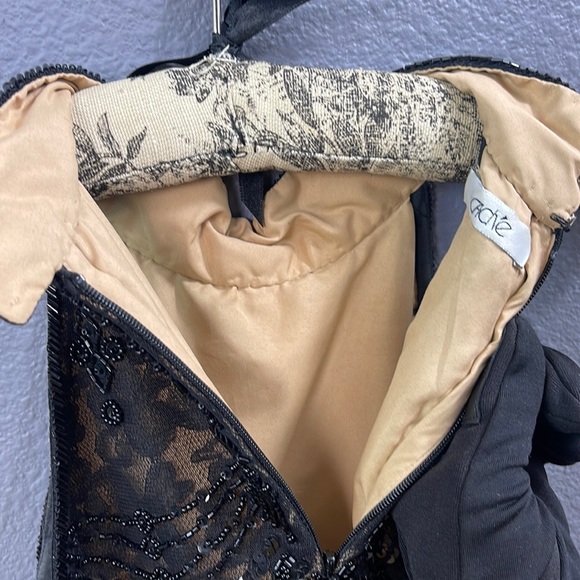 Cache embellished eaded Halter Top | Choker Neck Beaded - Picture 7 of 12